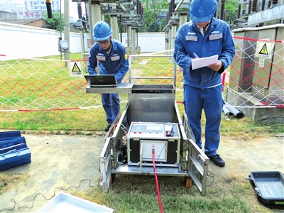 廣西電網(wǎng)桂林供電局研制新型多功能手推車助基層減負