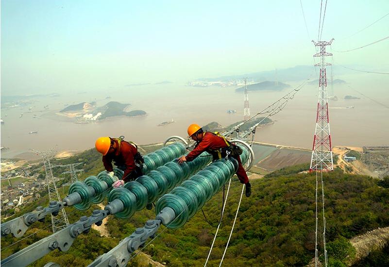 國(guó)內(nèi)最大規(guī)模跨海輸電高塔群投運(yùn)