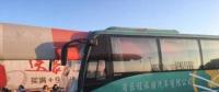 吉林市一風(fēng)力發(fā)電扇葉穿進大客車 目擊者稱無人受傷