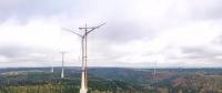 為風(fēng)力發(fā)電機(jī)加上個(gè)水泥罐，就能媲美馬斯克的100兆瓦時(shí)超級(jí)電池?!