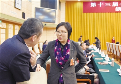開展河長(zhǎng)制立法 進(jìn)一步推動(dòng)水污染防治 ——專訪全國人大代表、浙江省環(huán)保廳廳長(zhǎng)方敏