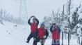 滁州供電：冒雪搶修線(xiàn)路