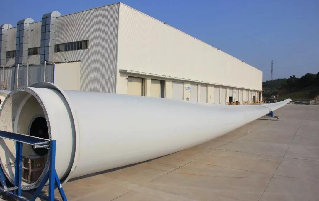 72米長、LCOE最低！國內(nèi)首款海陸兩用風電葉片成功下線