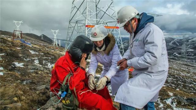 極限挑戰(zhàn)！這條“電力天路”正式投入運營